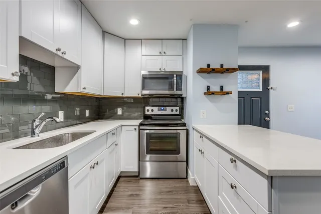 $1,500 | 935 La Posada Drive, Unit 155, Austin, TX 78752