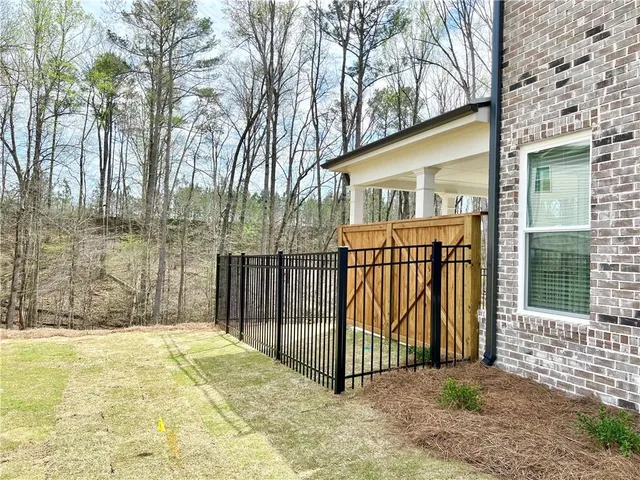 $3,300 | 1562 Wellborn Walk, Suwanee, GA 30024