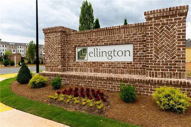 $3,300 | 1562 Wellborn Walk, Suwanee, GA 30024