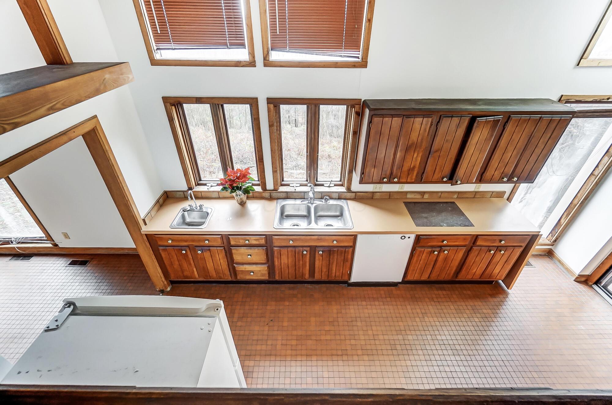 11055 Reynolds Road Utica, OH 43080 - Photo 22 of 62 033