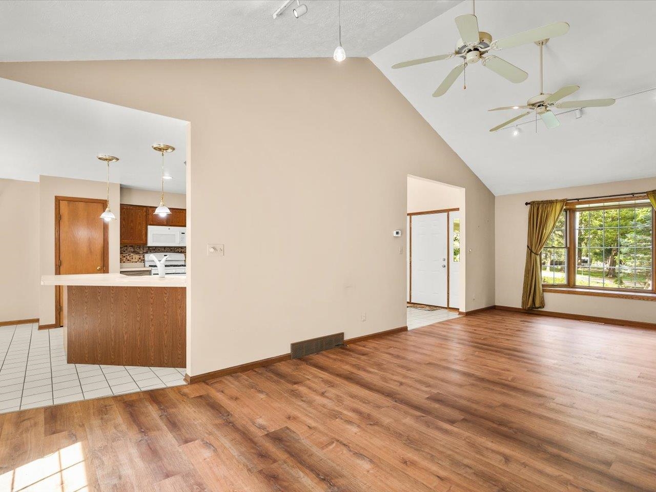 6468 North Deer Path Road Oregon, IL 61061 - Photo 11 of 53