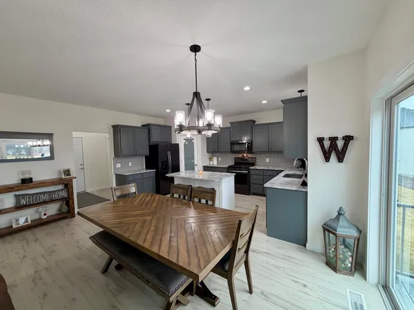 $800,000 | 2046 162nd Avenue Northeast, Andover, MN 55304
