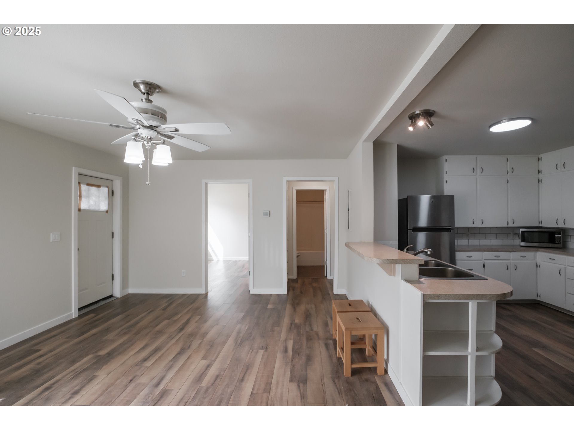 1825 Main Street Southeast Albany, OR 97322 - Photo 15 of 47