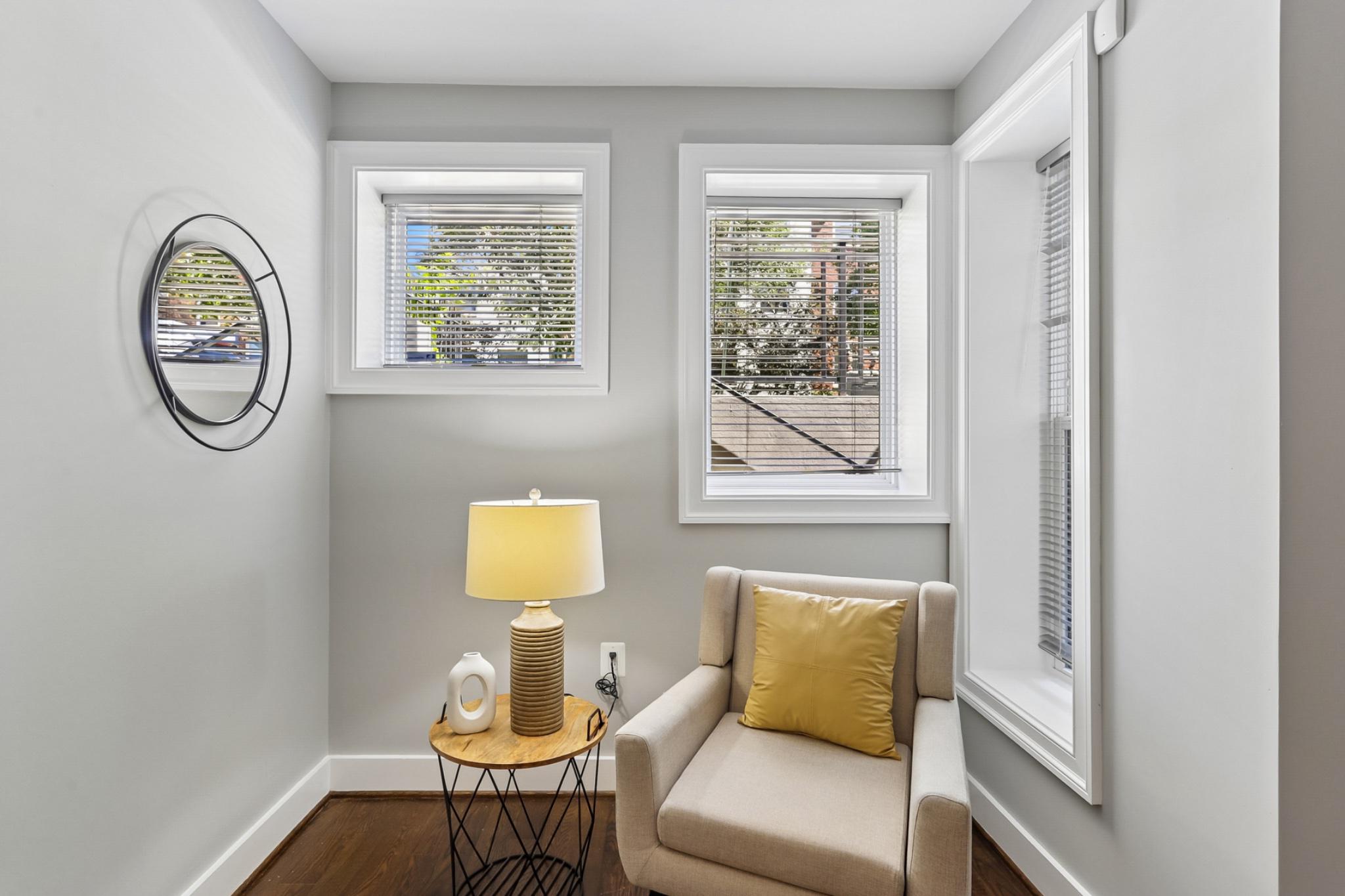 1311 K Street Southeast, Unit 1 Washington, DC 20003 - Photo 11 of 33 Bright nook, perfect for WAH desk space.