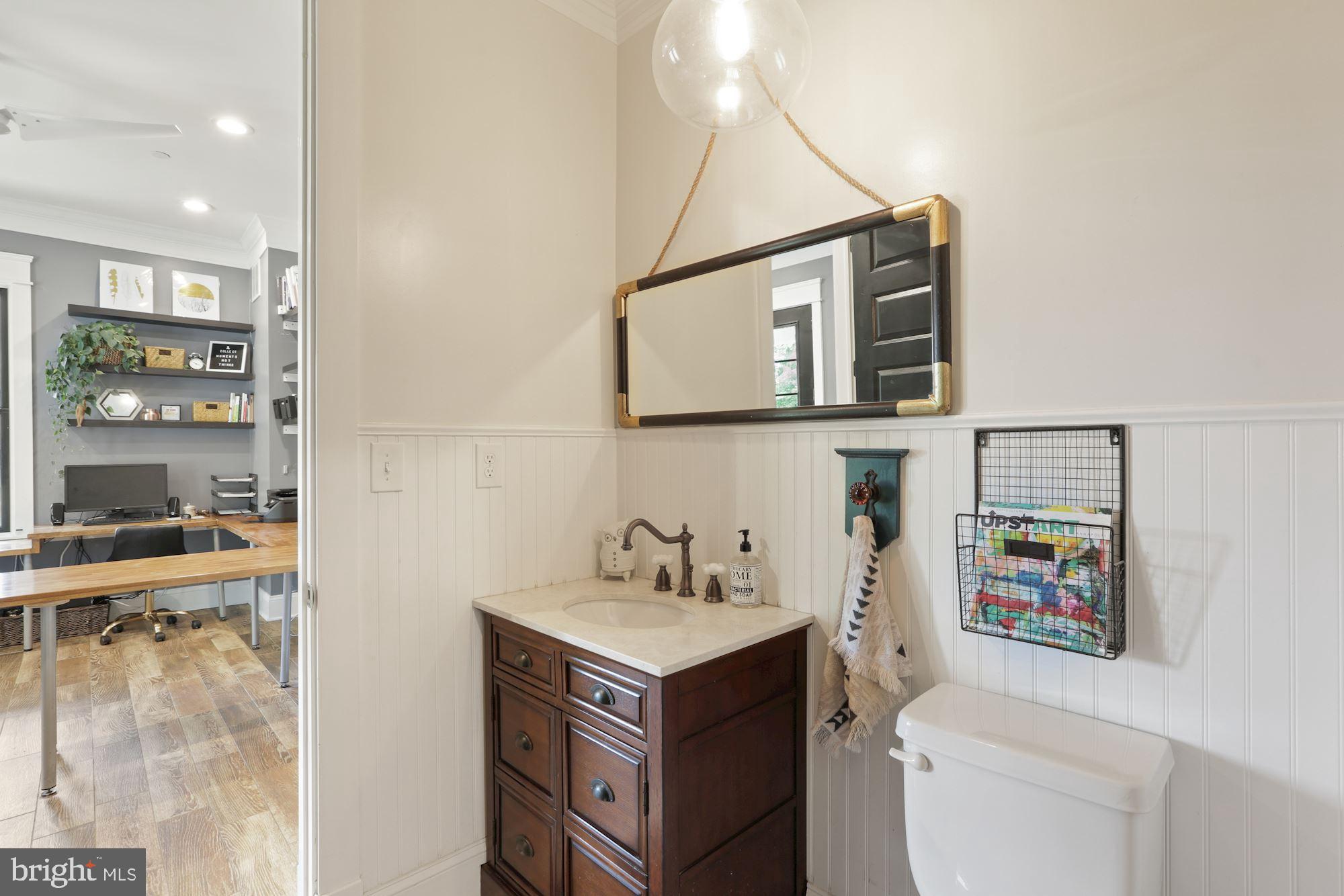 913 Governor Bridge Road Davidsonville, MD 21035 - Photo 20 of 118 1/2 Half Bath