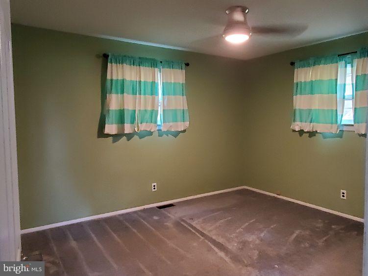 559 Erial Road Sicklerville, NJ 08081 - Photo 16 of 43 Primary bedroom