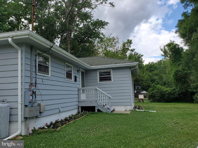 559 Erial Road Sicklerville, NJ 08081 - Photo 4 of 43 Home Front/Side View