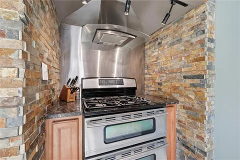 $425,000 | 309 East 69th Street, Kansas City, MO 64113