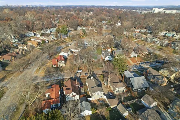 $425,000 | 309 East 69th Street, Kansas City, MO 64113