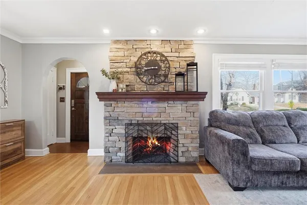 $425,000 | 309 East 69th Street, Kansas City, MO 64113