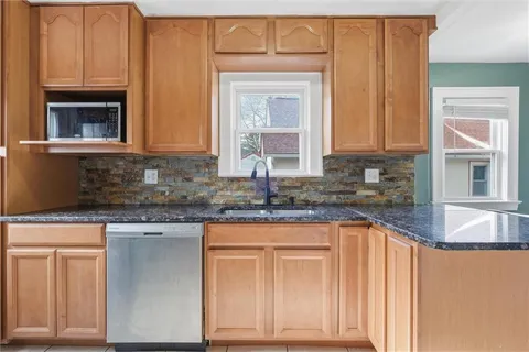 $425,000 | 309 East 69th Street, Kansas City, MO 64113