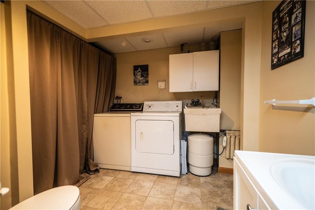 216 Jones Road Cabot, PA 16023 - Photo 17 of 25
