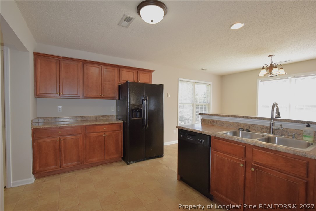 1100 Bramblegate Road Hope Mills, NC 28348 - Photo 29 of 47 Gallery Image 29