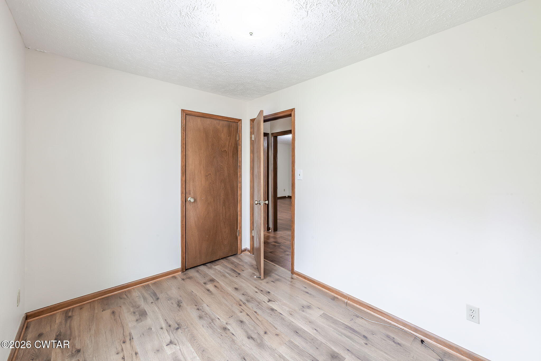 222 Dustin Drive Jackson, TN 38301 - Photo 15 of 30 a view of hallway with wooden floor