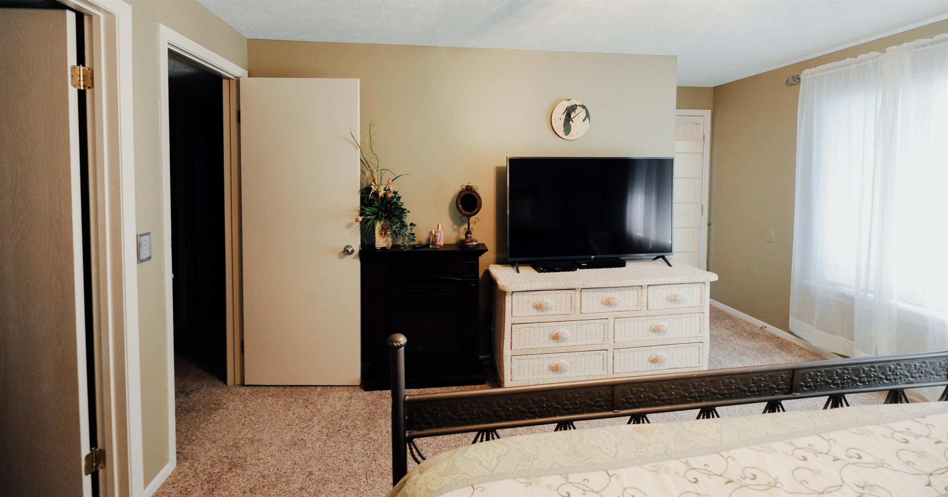 11255 East Fort Road, Unit H1 Suttons Bay, MI 49682 - Photo 30 of 49