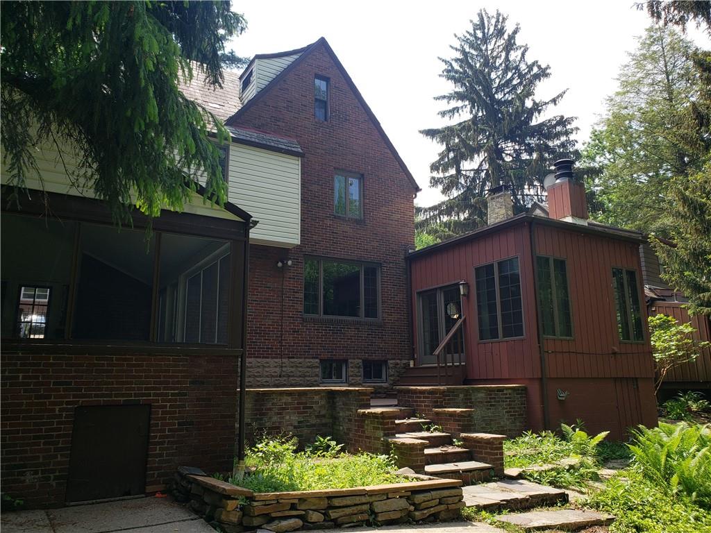 148 Spring Grove Road Pittsburgh, PA 15235 - Photo 2 of 23 Gallery Image 2