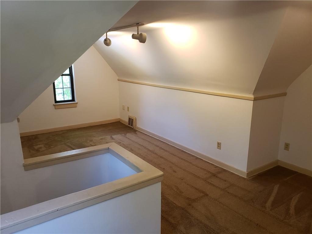 148 Spring Grove Road Pittsburgh, PA 15235 - Photo 19 of 23 Gallery Image 19
