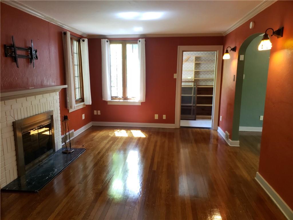 148 Spring Grove Road Pittsburgh, PA 15235 - Photo 8 of 23 Gallery Image 8