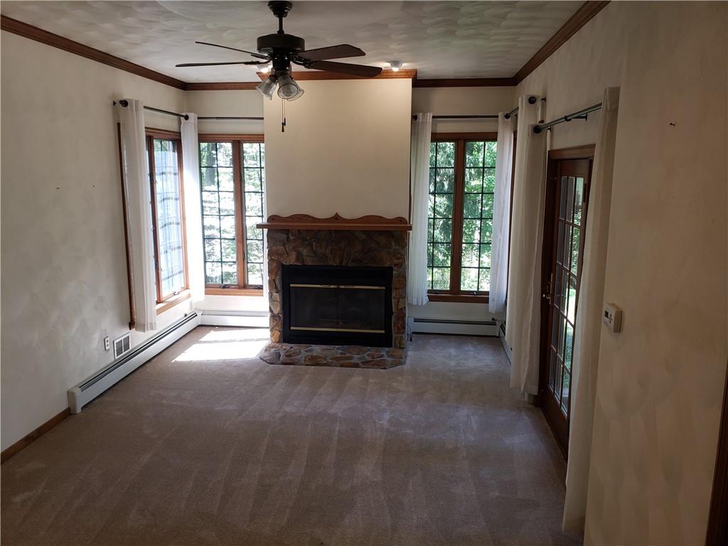 148 Spring Grove Road Pittsburgh, PA 15235 - Photo 9 of 23 Gallery Image 9