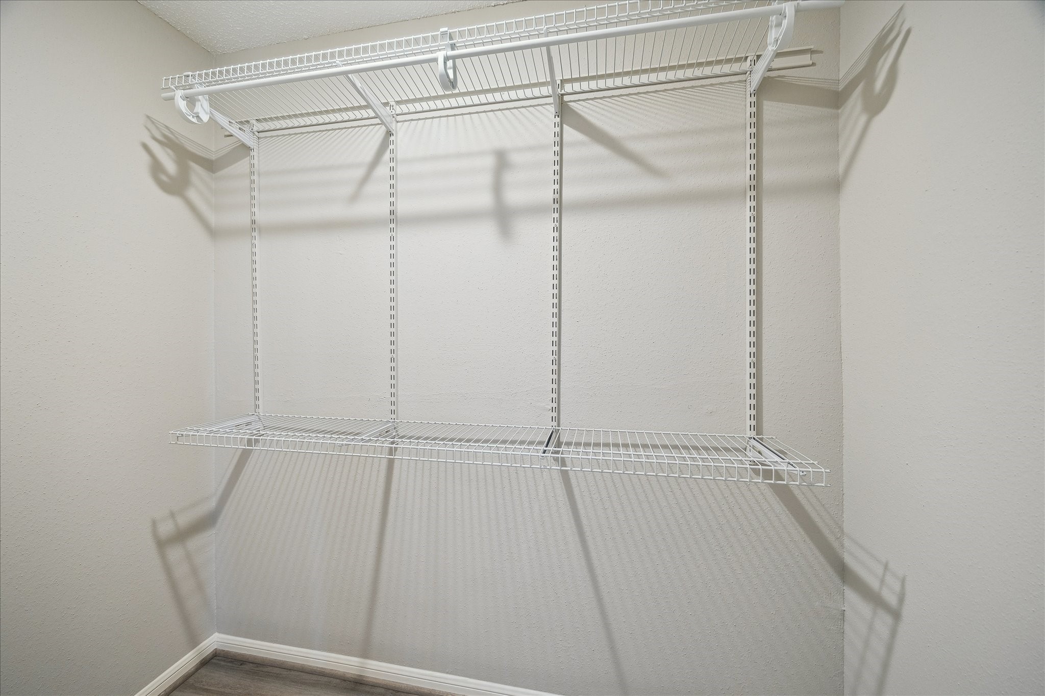 7575 Cambridge Street, Unit 1003 Houston, TX 77054 - Photo 19 of 27 a view of a small space