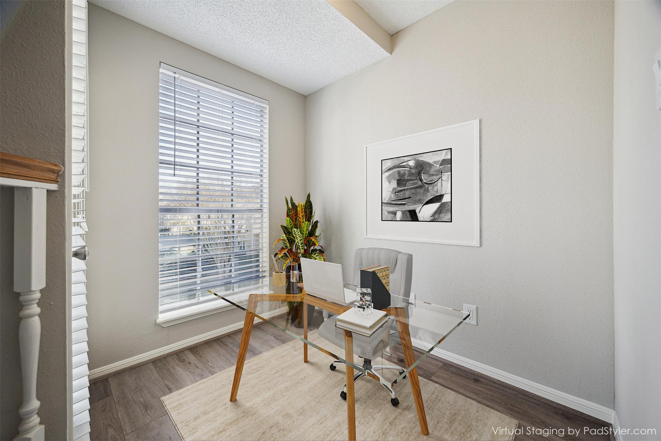 7575 Cambridge Street, Unit 1003 Houston, TX 77054 - Photo 21 of 27 Cozy study nook with ample natural light, perfect for focused work or reading.