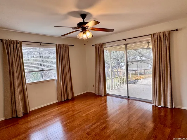 $3,200 | 131 Canyon Oaks Drive, Hollywood Park, TX 78232