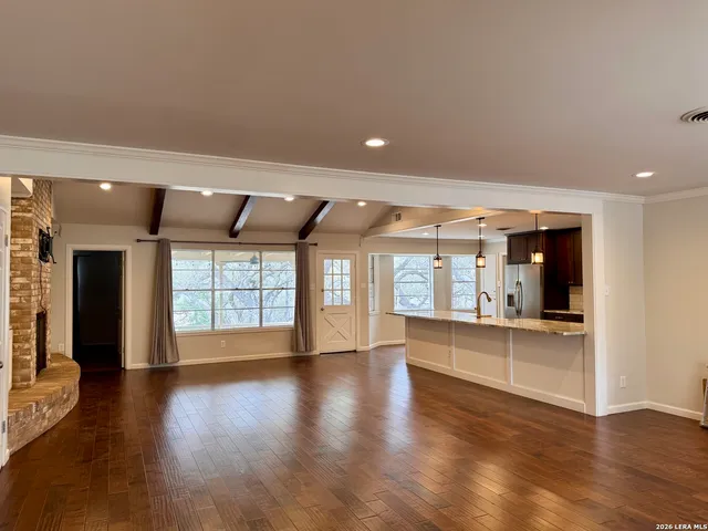 $3,200 | 131 Canyon Oaks Drive, Hollywood Park, TX 78232