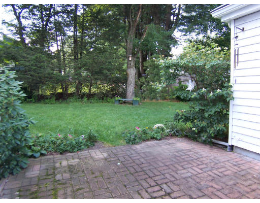 1100 Liberty Street Springfield, MA 01104 - Photo 17 of 18 Gallery Image 17