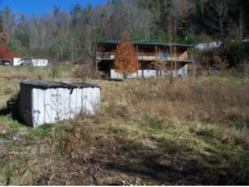 505 Raven Cliff Road Erwin, TN 37650 - Photo 4 of 15 Photo 4