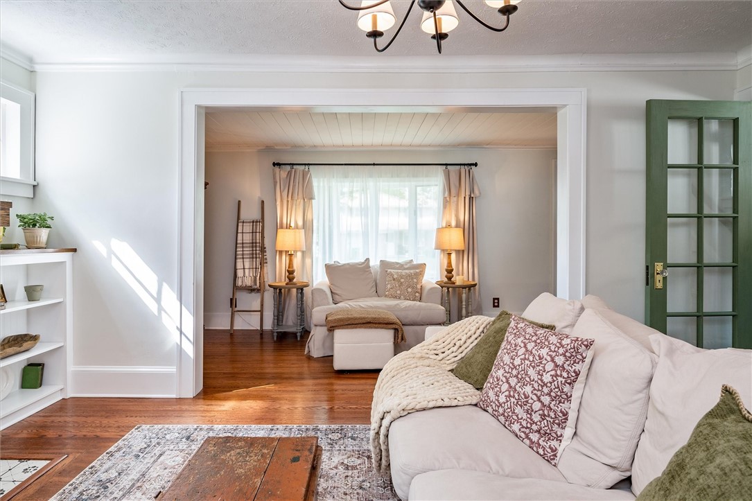 68 Chelsea Road Irondequoit, NY 14617 - Photo 12 of 44