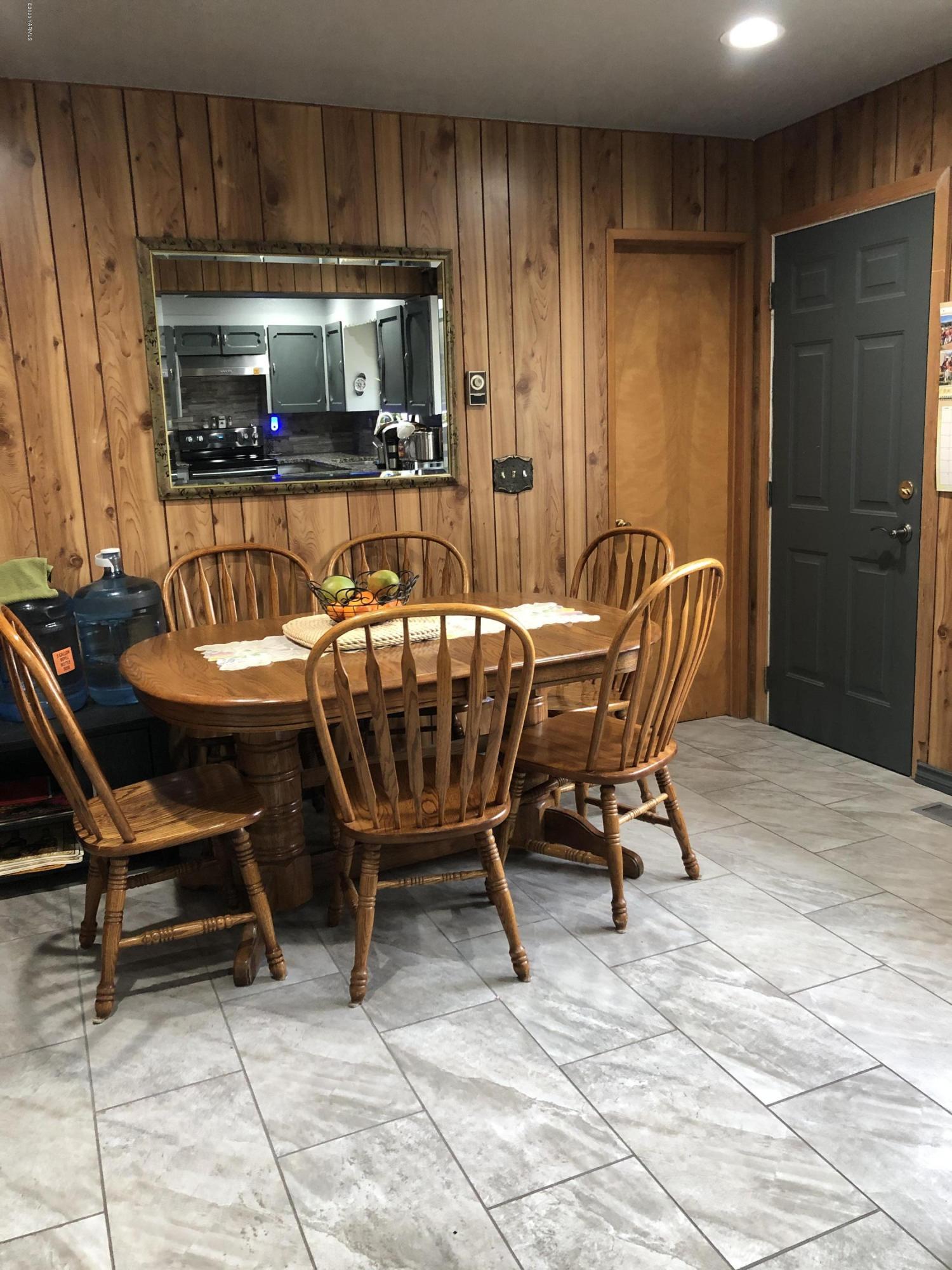 162 Schut Road Moxee, WA 98936 - Photo 22 of 31 Dinning room