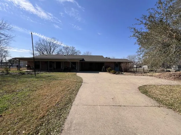 $290,000 | 2201 Hickory Ridge Drive, Bossier City, LA 71111