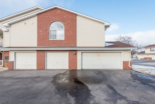 $249,900 | 25151 87th Street, Unit 5, Salem, WI 53168