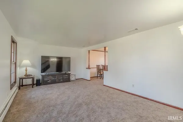 $260,000 | 6124 Vance Avenue, Fort Wayne, IN 46815
