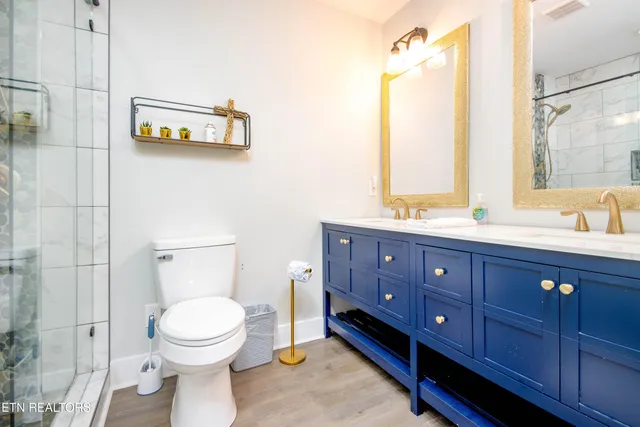 $1,410,000 | 734 Waterfront Trail, La Follette, TN 37766