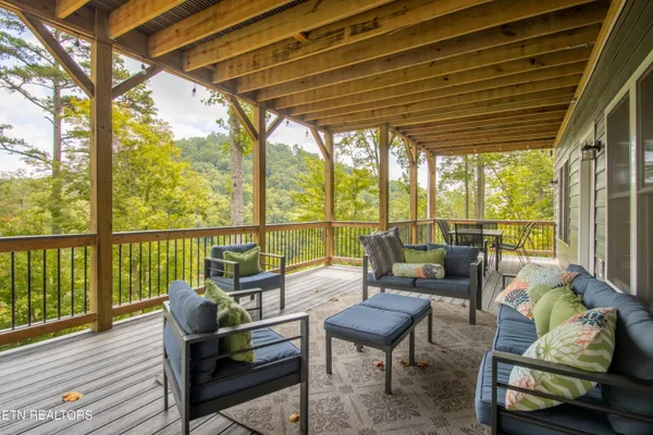 $1,410,000 | 734 Waterfront Trail, La Follette, TN 37766
