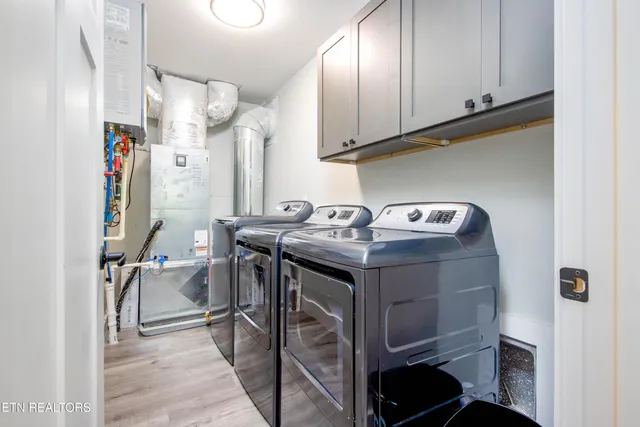 $1,410,000 | 734 Waterfront Trail, La Follette, TN 37766