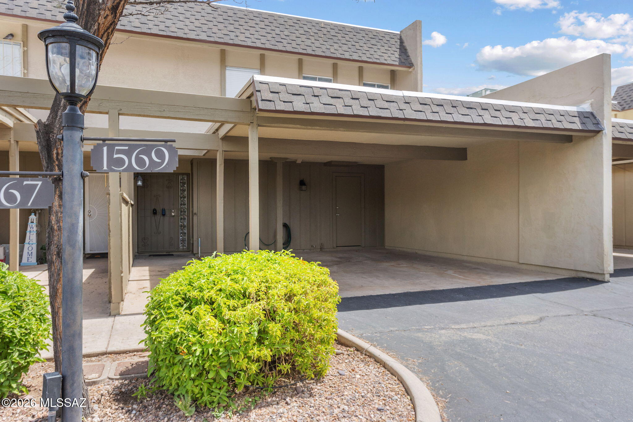 1569 E Prince Rd-3