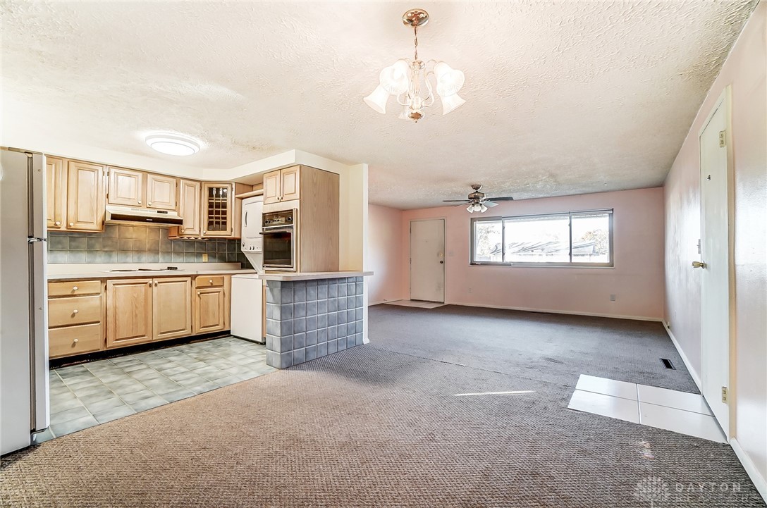 1832 West Stroop Road Dayton, OH 45439 - Photo 9 of 27 Gallery Image 9