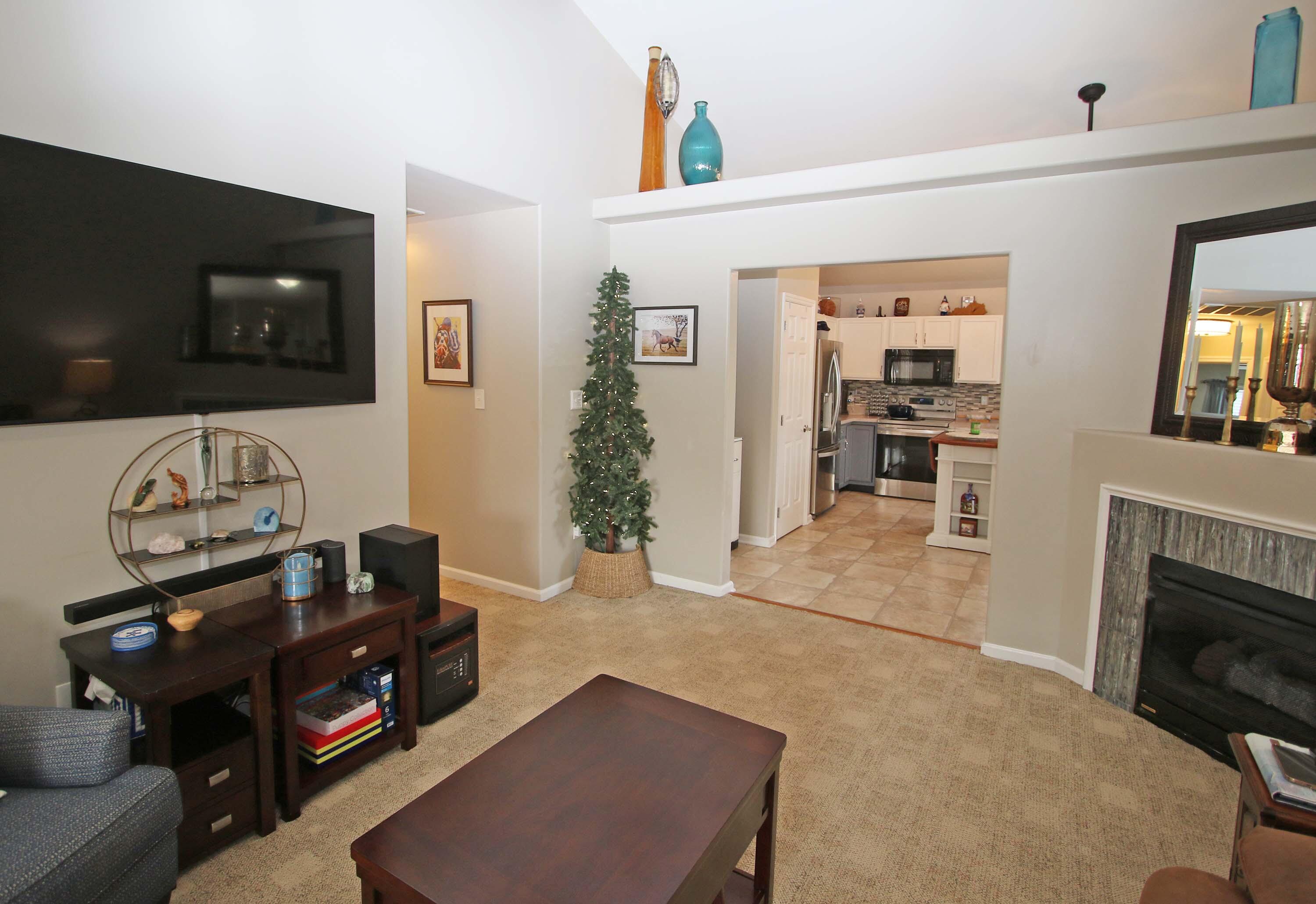 121 Chestnut Ridge Drive Lexington, KY 40511 - Photo 9 of 32 9