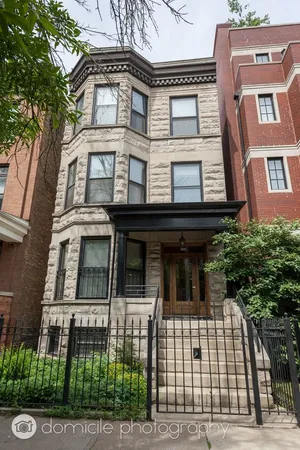 $2,695 | 3744 North Fremont Street, Unit 1, Chicago, IL 60613