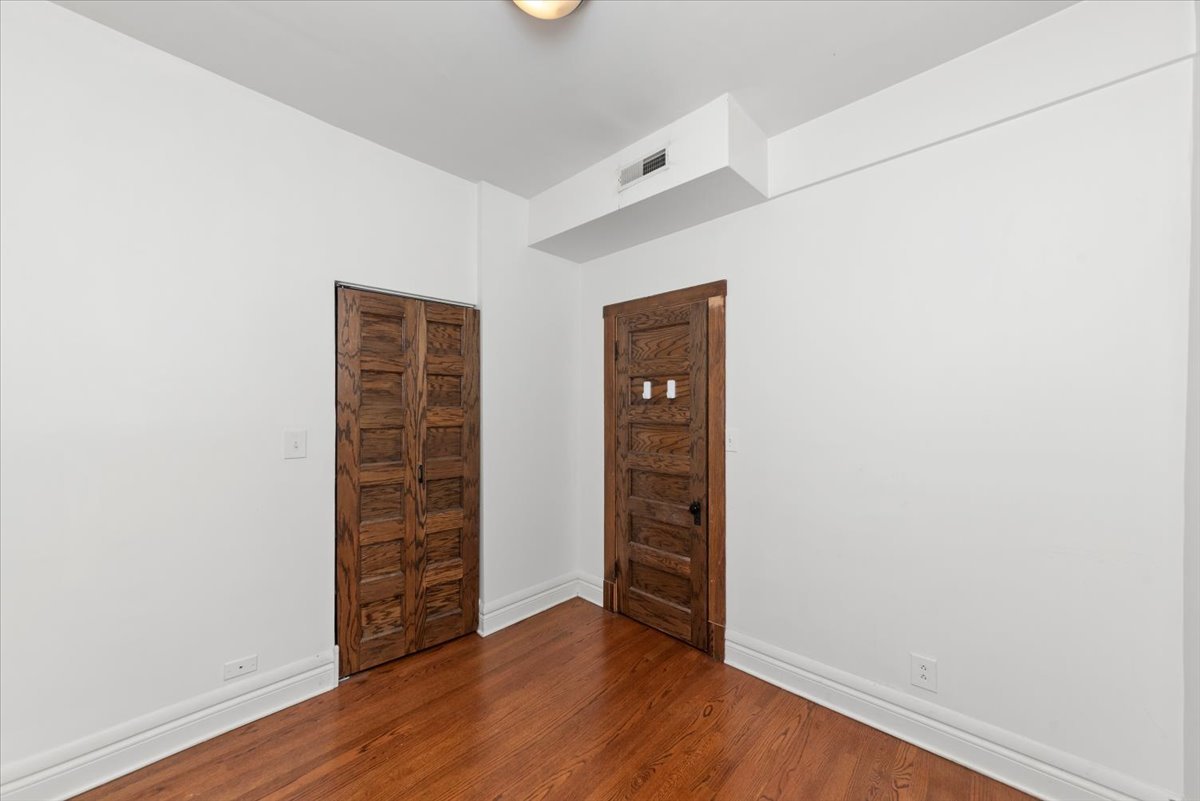 3744 North Fremont Street, Unit 1 Chicago, IL 60613 - Photo 9 of 14