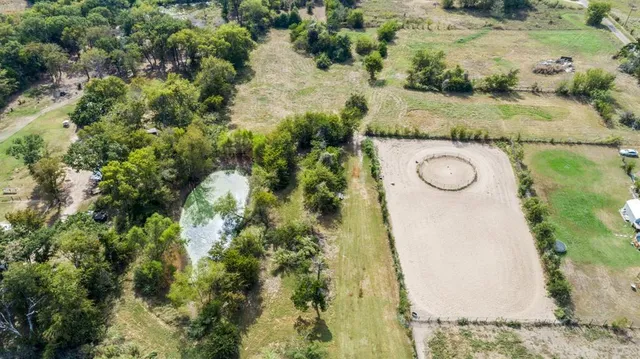 a view of residential house and outdoor space