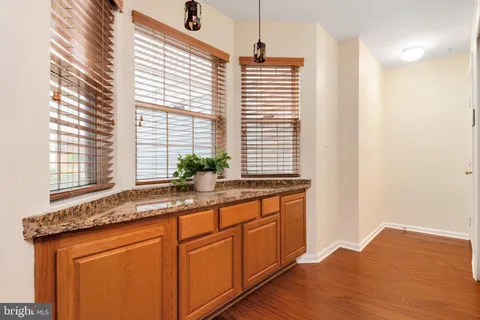 $385,000 | 5824 Wyndham Circle, Unit 102, Columbia, MD 21044