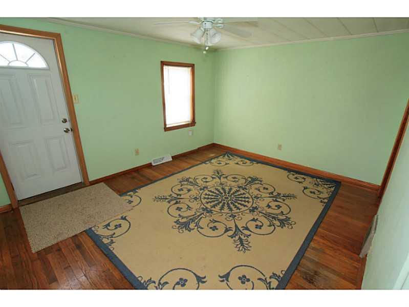 Living Room. 116 Living Room