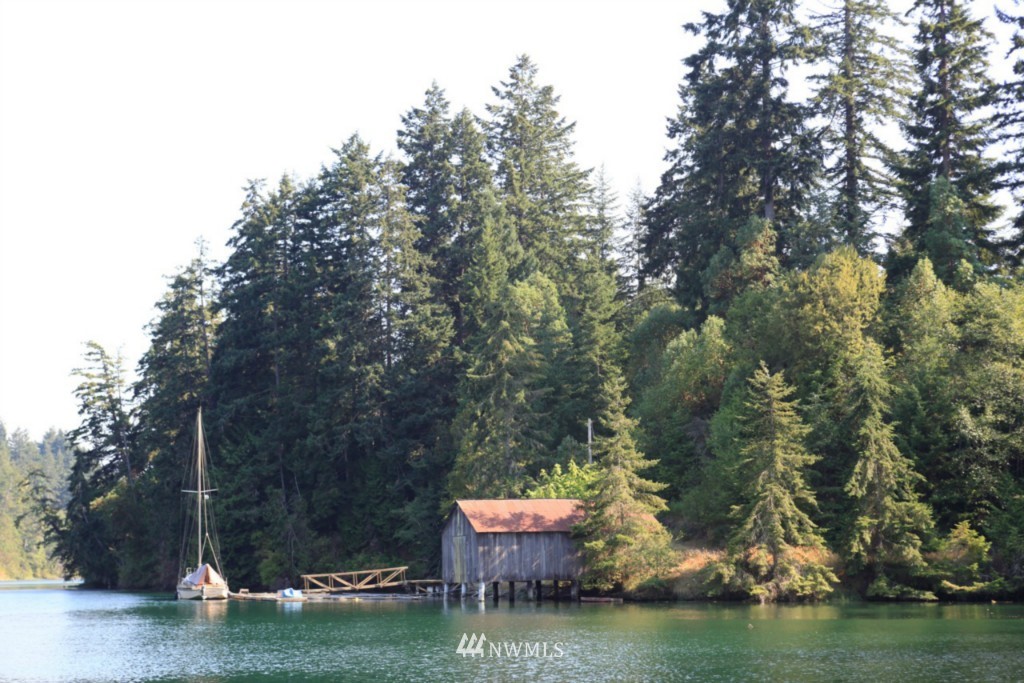 231 Hazel Point Road Quilcene, WA 98376 - Photo 11 of 17 Gallery Image 11