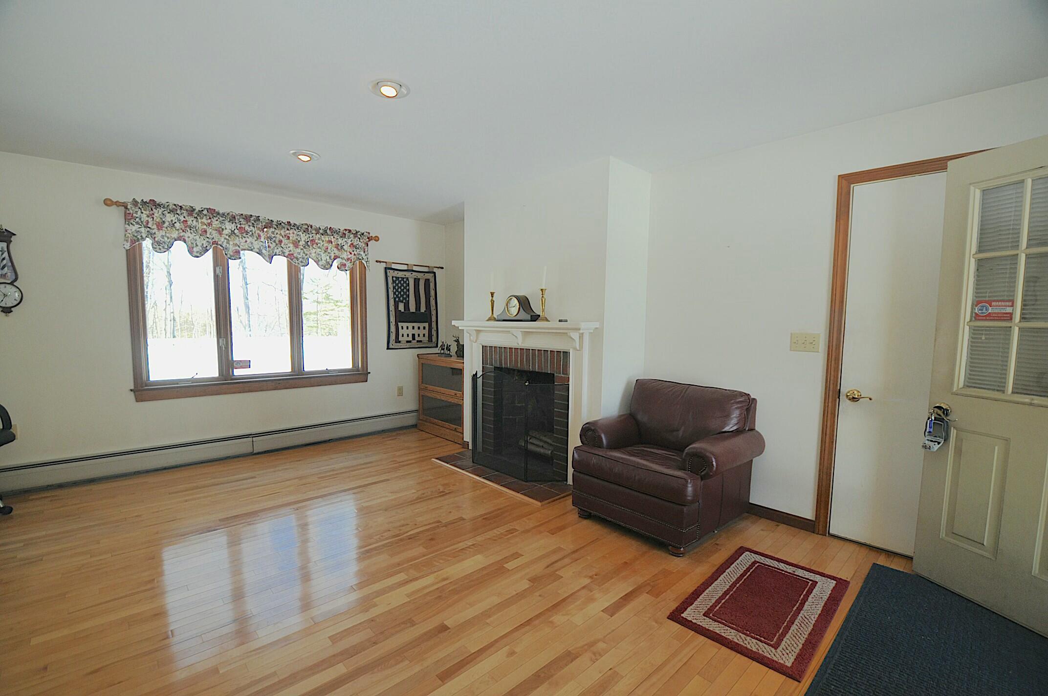 8 Silver Ridge Road Bangor, ME 04401 - Photo 10 of 56 tempImage1UcSvC