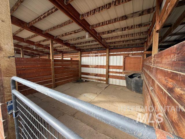 848 Jonathan Road Weiser, ID 83672 - Photo 35 of 42 View of horse barn