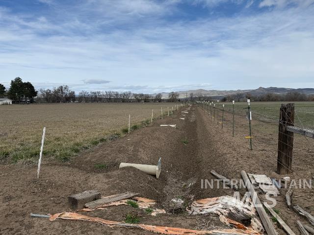 848 Jonathan Road Weiser, ID 83672 - Photo 41 of 42 View of yard featuring a view of rural / pastoral area and a mountain view
