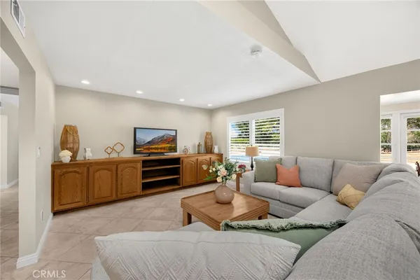 $1,150,000 | 1975 Heather Circle, Brea, CA 92821